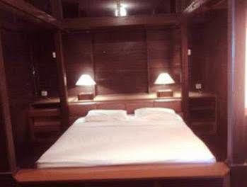 Pulau Ayer Resort And Cottages Jakarta Exterior photo