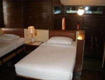 Pulau Ayer Resort And Cottages Jakarta Exterior photo